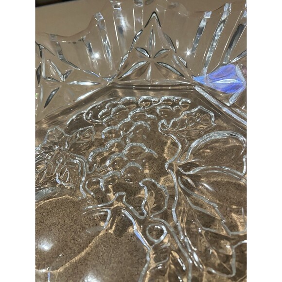 Embossed Fruit Bowl or Centerpiece 11x2' Dish, Antique MCM Federal Glass Co. - Picture 7 of 16